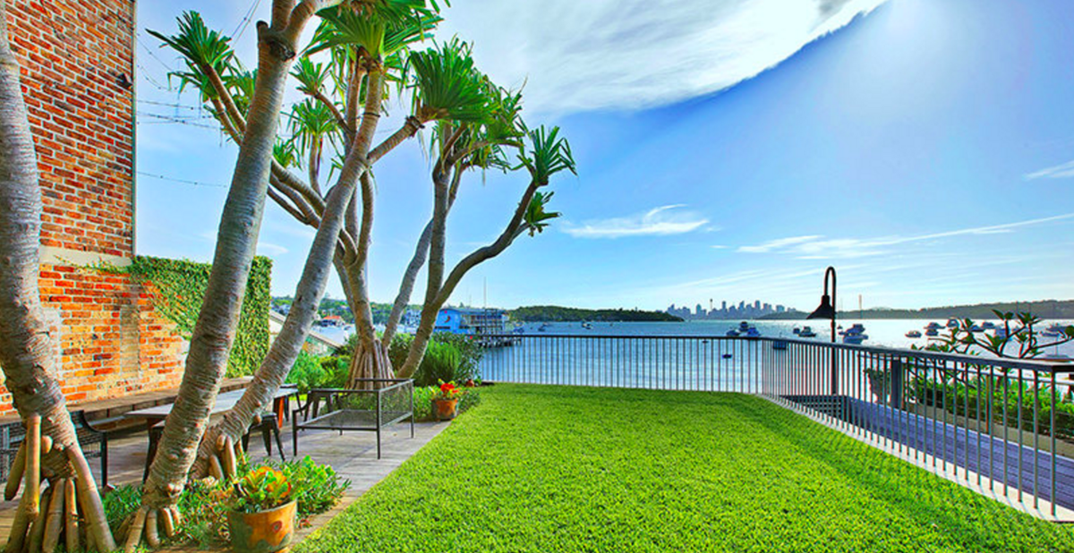 Sydney Villa 5807