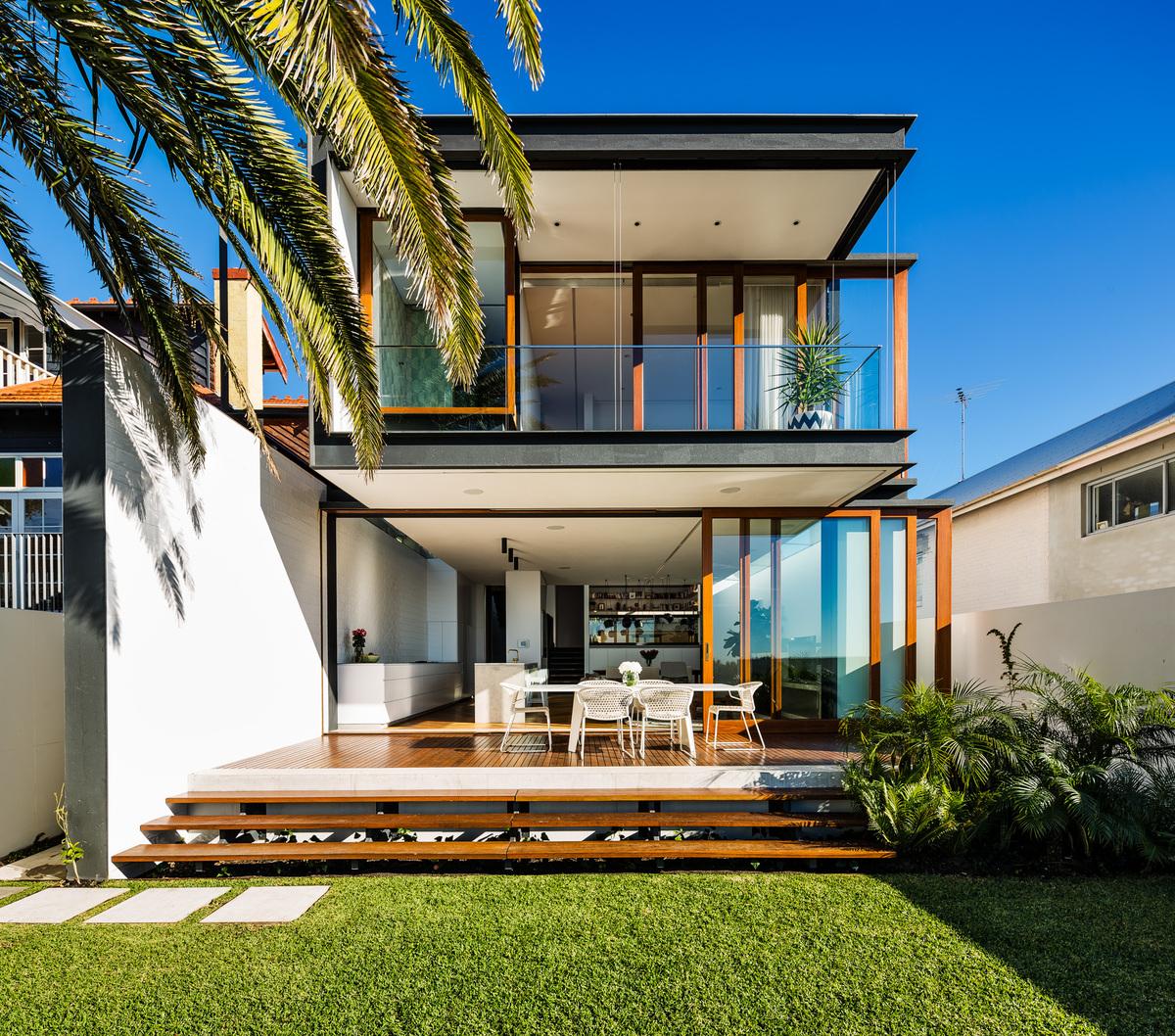 Sydney Villa 5813