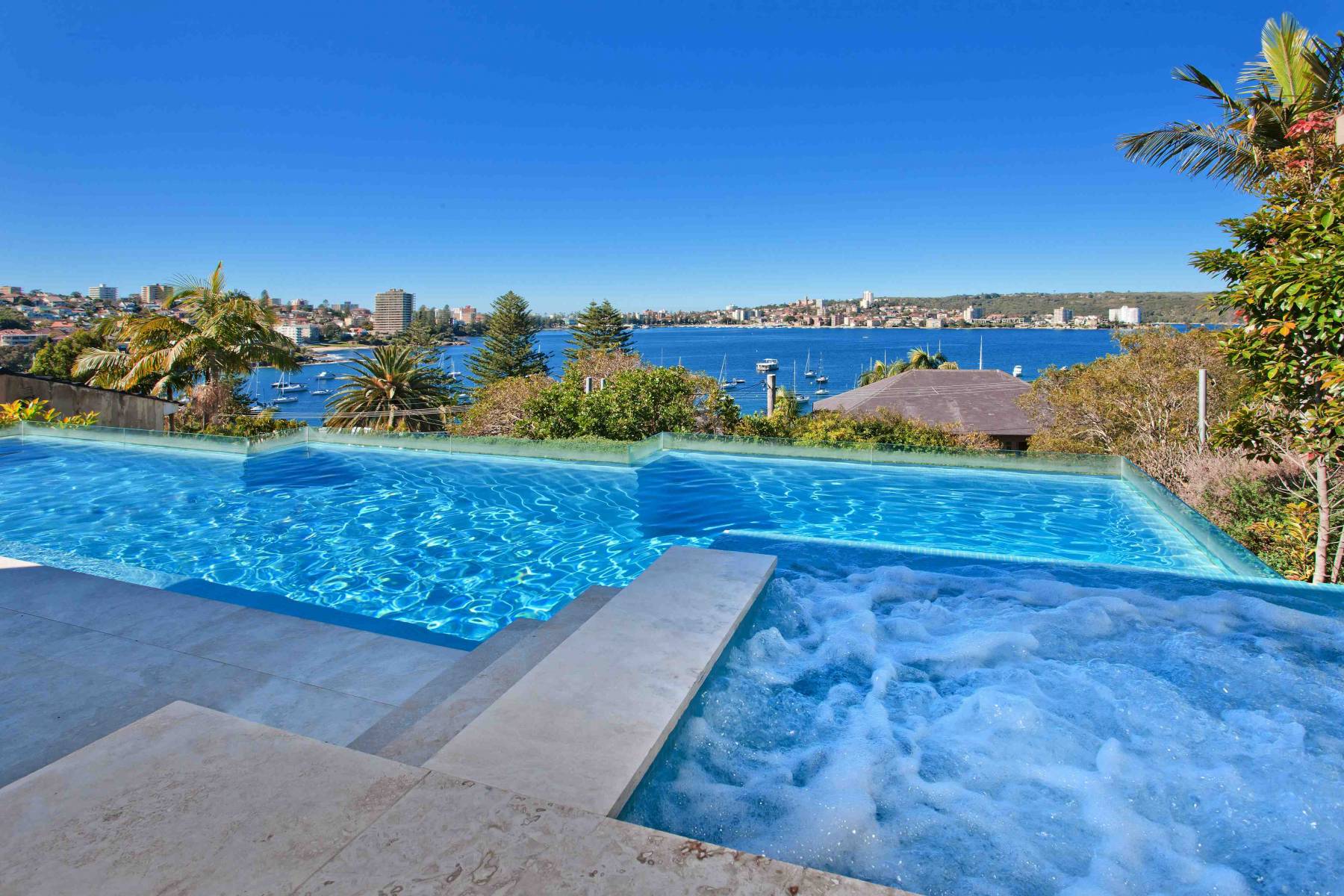 Sydney Villa 5858