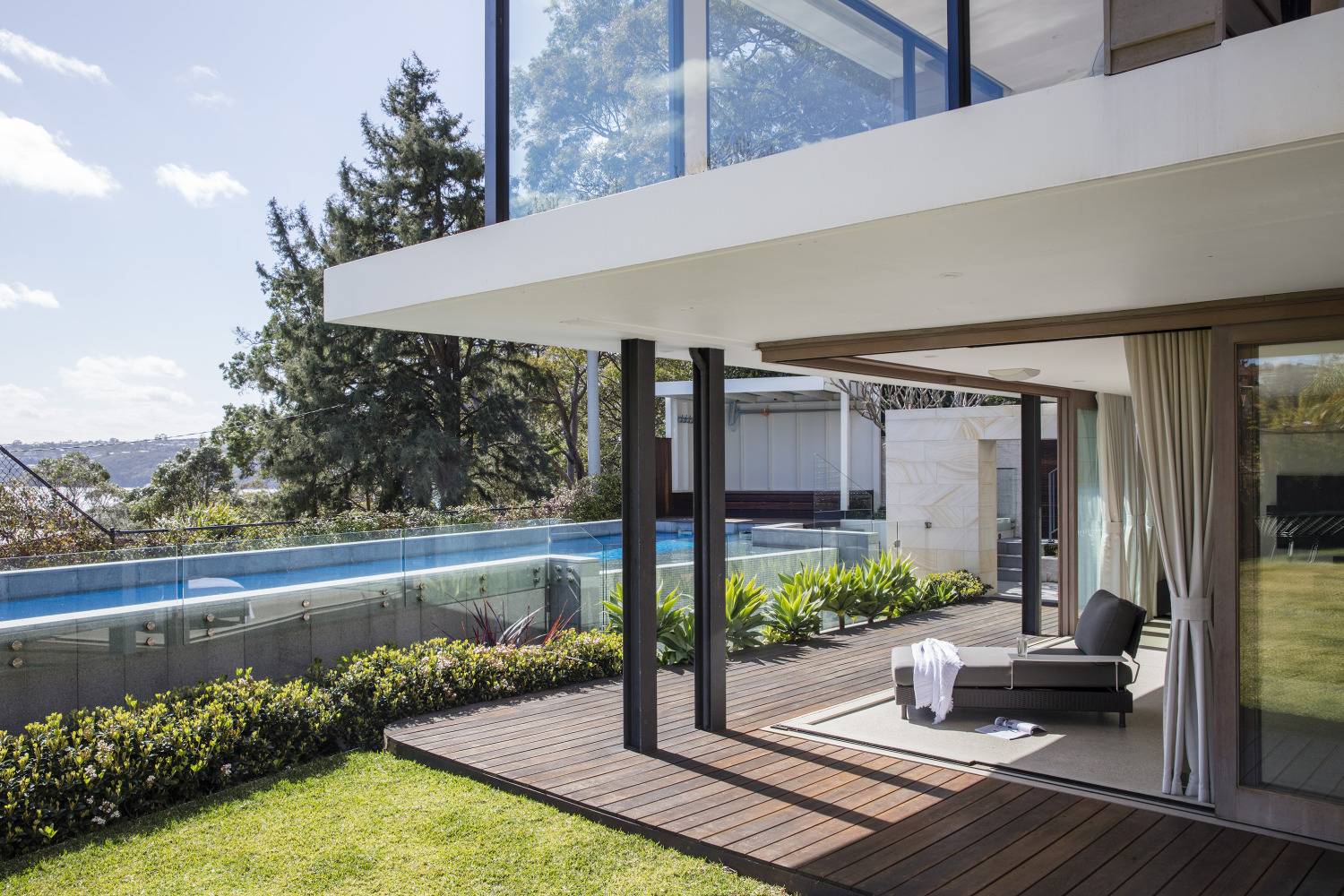 Sydney Villa 5880