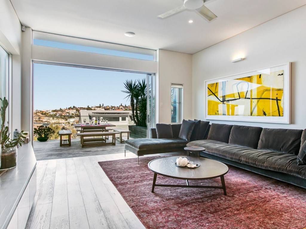 Sydney Villa 5881