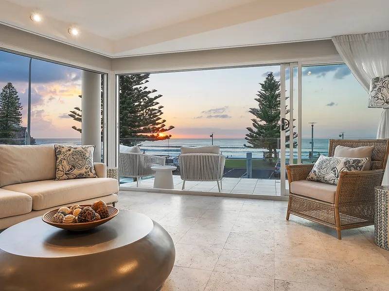 Sydney Villa 5132