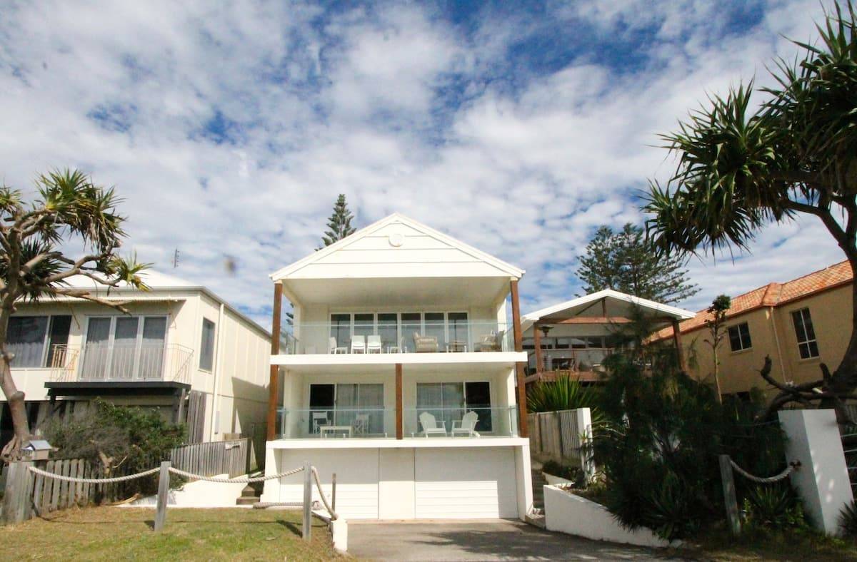 Gold Coast Villa 51022