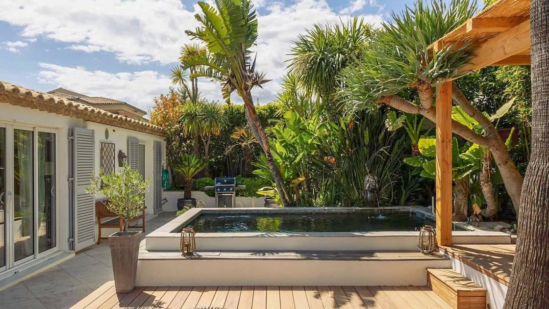 St. Tropez Villa 1892